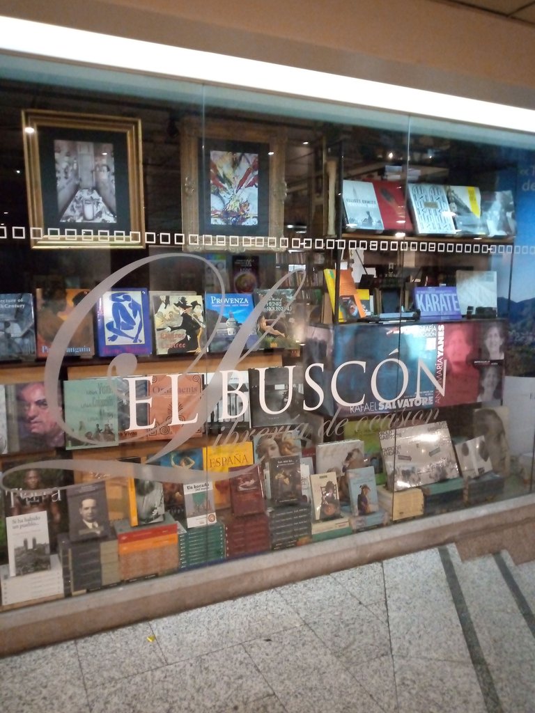 librería El Buscón.jpg