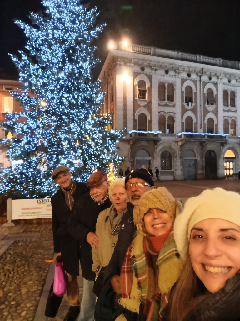 Foto Navidad Fidenza con Hebe y amigos.jpg