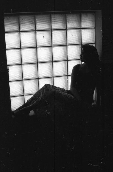 BLANCO Y NEGRO VENTANA.jpg