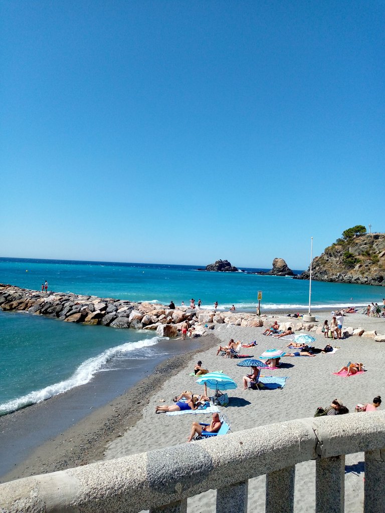 playa almuñecar.jpg