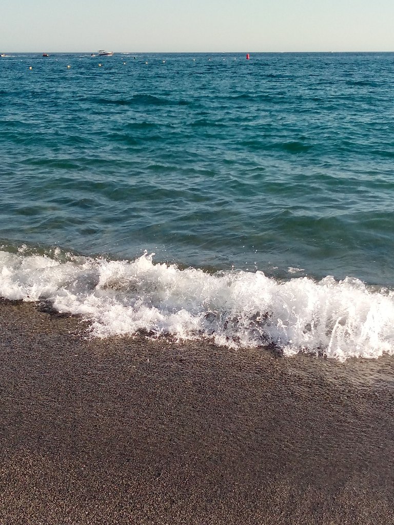 playa La Herradura Mar.jpg