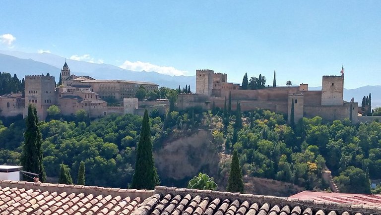 La Alhambra desde El Albaicín.jpg