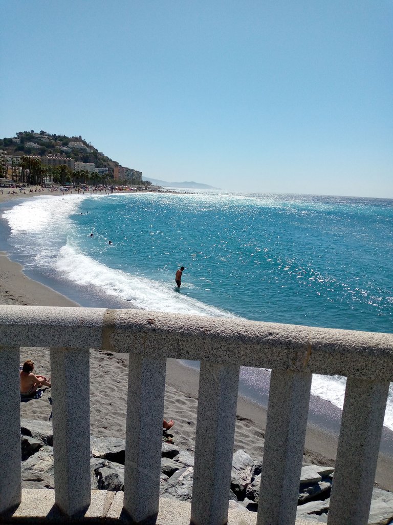 playa Almuñecar 2.jpg