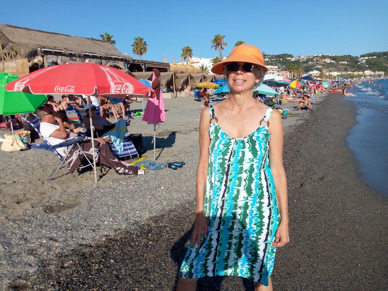 playa yo y toldos.jpg