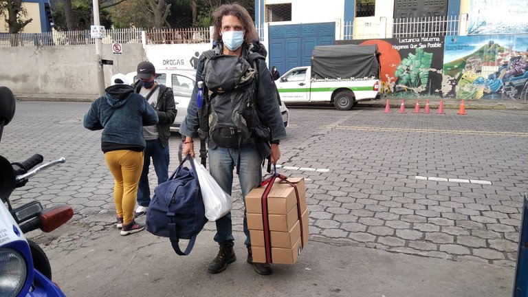 Me at the bus terminal, 2020 (obviously), ready to travel to see my child. Her mom had moved the little one 16-bus-hours away, to the other end of Ecuador - that did not stop me from being a present father. For two years, I spent 7-10 days every 4-5 weeks down there, creating a bond that resulted in my child wanting to live with me. In order to finance that, I sold some of our products there (in the cardboard-boxes). It was crazy and exhausting and I'm so glad it's over.