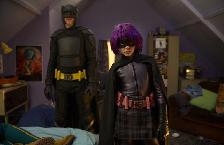 kick-ass-movie-stills-hit-girl-11834421-1698-1100.jpg