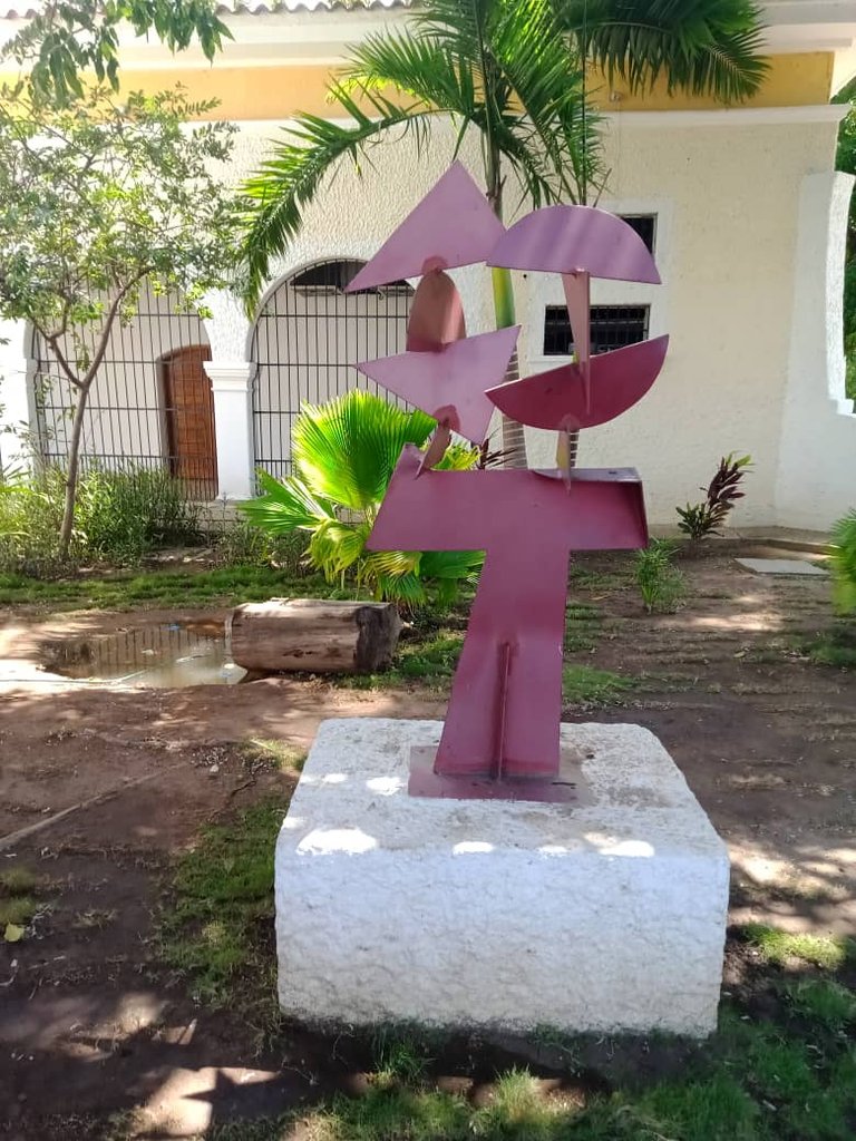 esculturas centro (11).jpeg