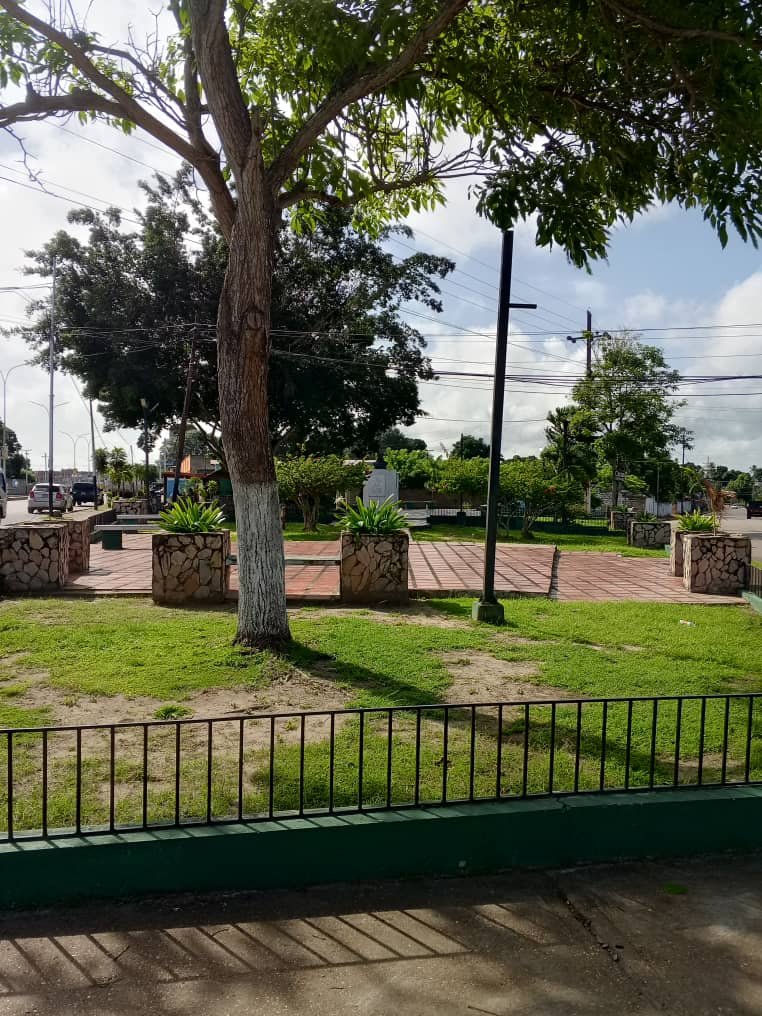plaza R (6).jpeg