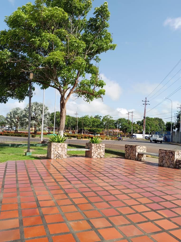 plaza R (1).jpeg