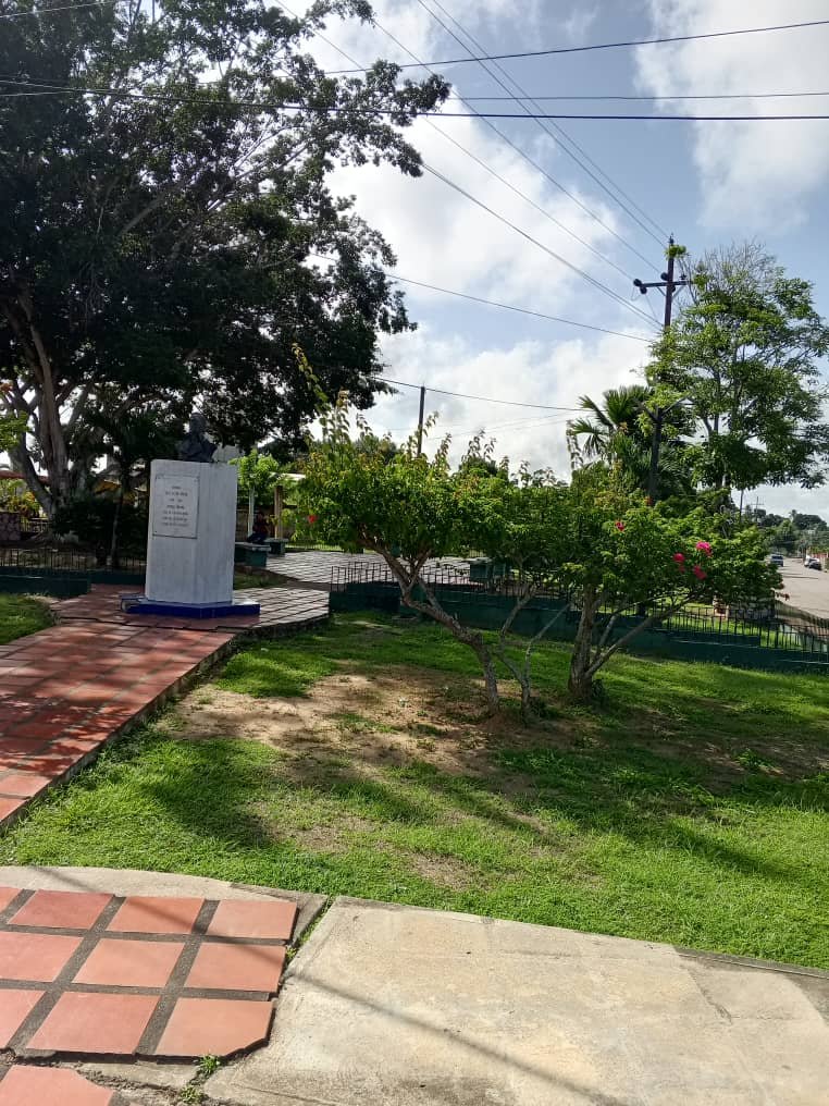 plaza R (3).jpeg