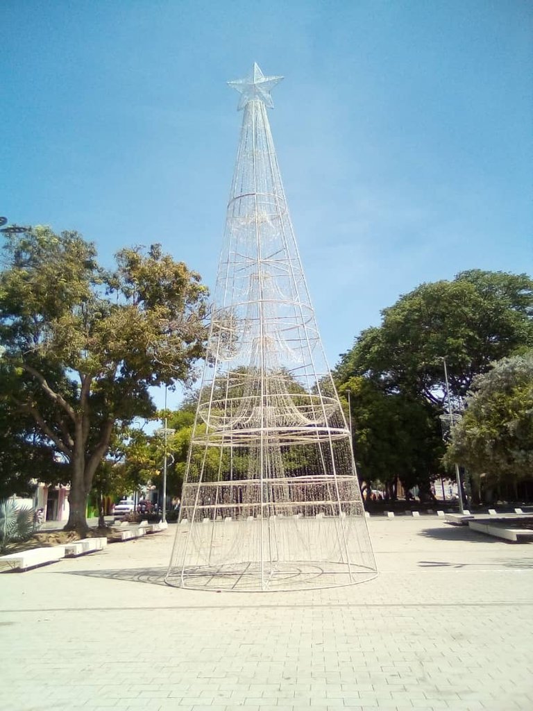 plaza bolívar cumaná (13).jpeg