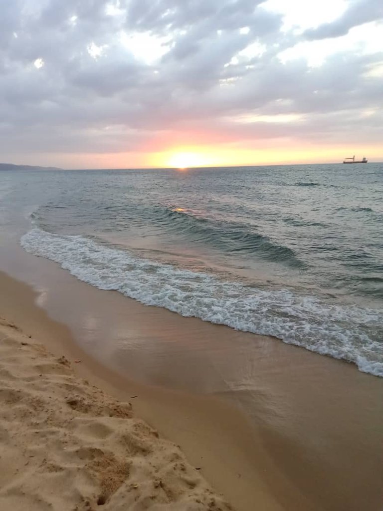 atardecerr playa (14).jpeg
