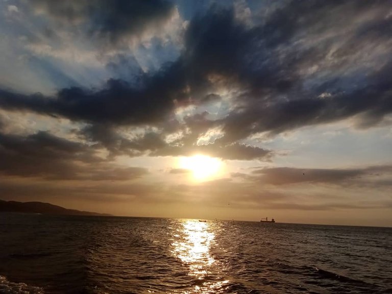anochecer playa (13).jpeg