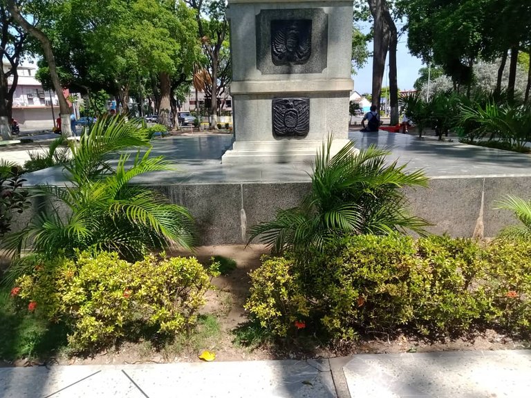 PLAZASUCRE (3).jpeg