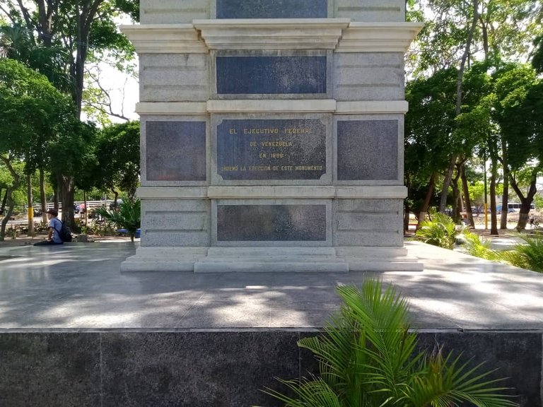 PLAZASUCRE (4).jpeg