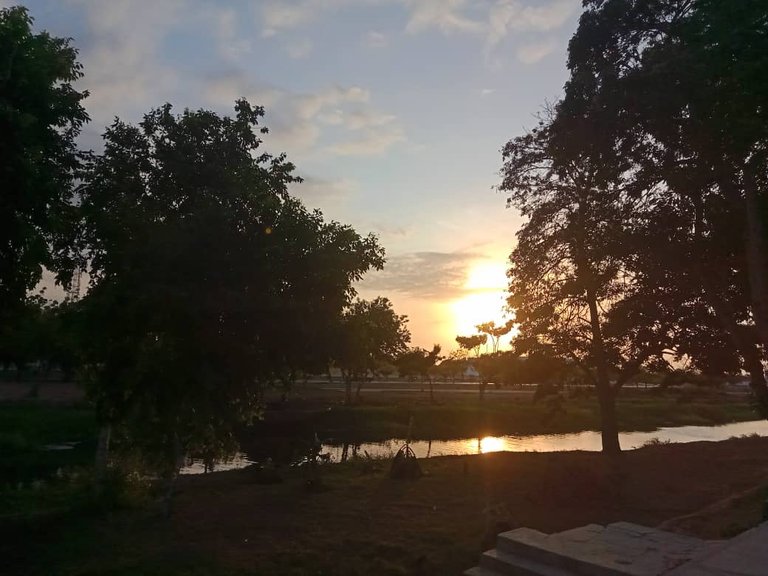 paseo vespertino parque ayacucho (30).jpeg