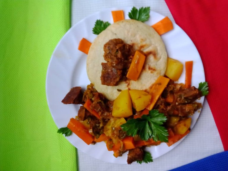 arepa y carne (2).jpeg