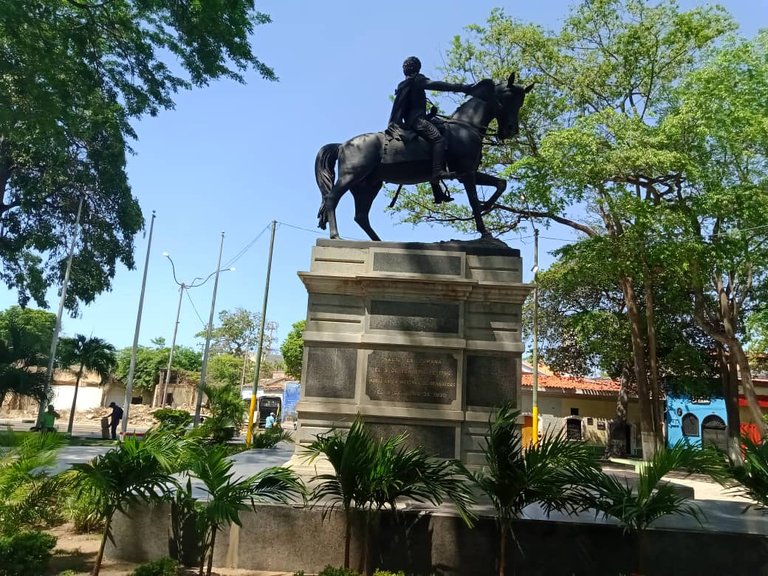 PLAZASUCRE (11).jpeg