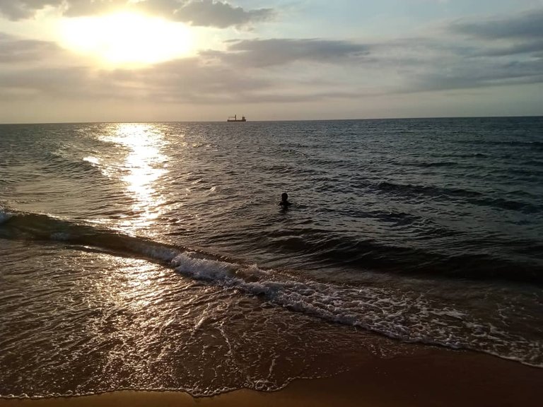 anochecer playa (12).jpeg