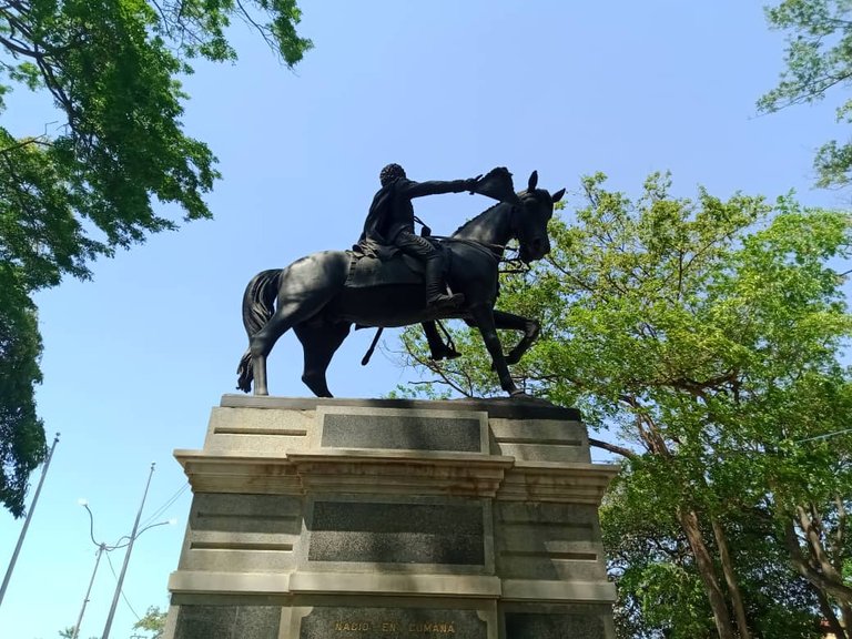 PLAZASUCRE (10).jpeg