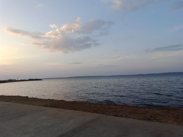 paseo nocturno por la playa (6).jpeg