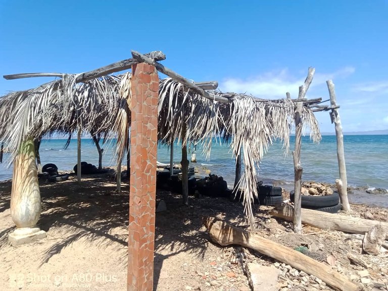 chozas en la playa  (5).jpeg