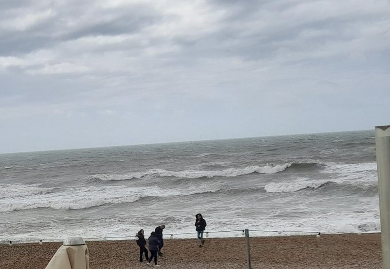 Brighton waves 1.jpg