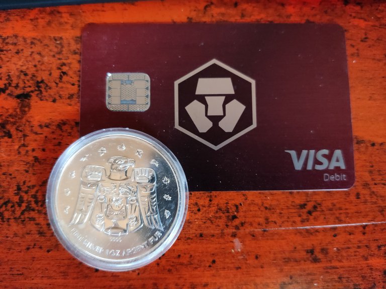 Cryptocom VISA debit card CRO.jpg