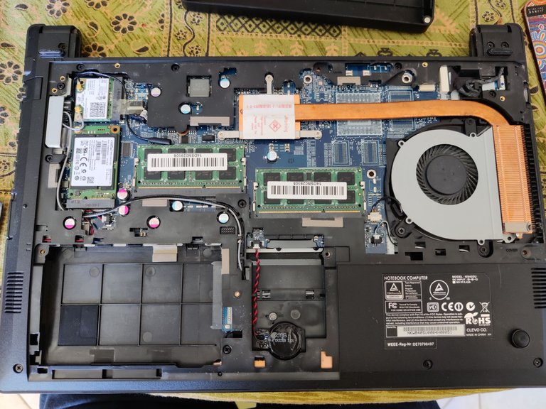 Stripping old laptops Part 2.jpg