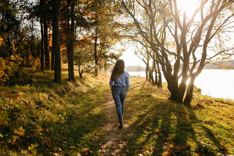 young-couple-love-love-story-autumn-forest-park.jpg