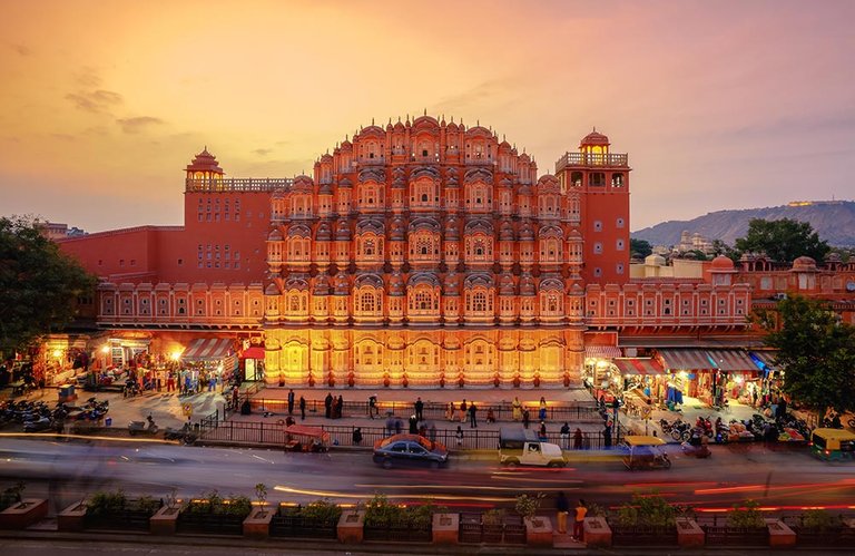 Hawa-Mahal.jpeg