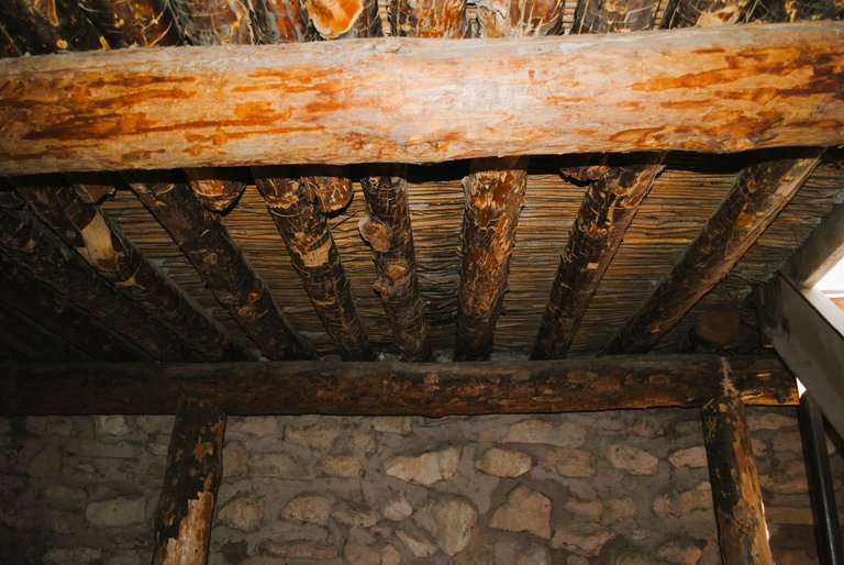 wall roof join.JPG
