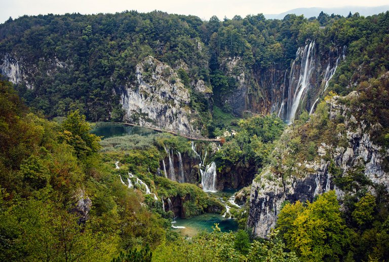 plitvice lakes Photography tips - lens stabilization.jpg