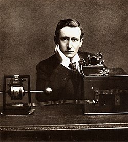 Guglielmo_Marconi_posing.jpg