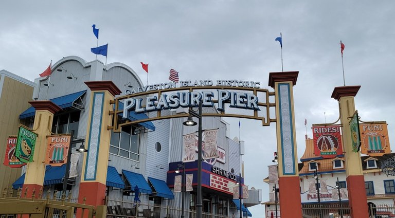 pleasure pier.jpg