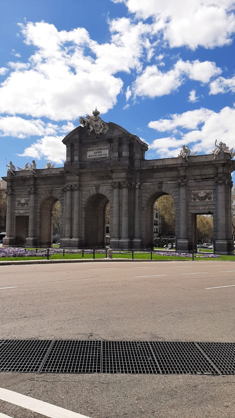 Puerta de Alcala.jpeg