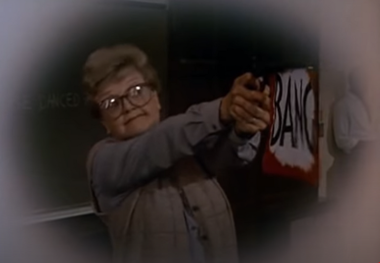 la signora in giallo 2.PNG