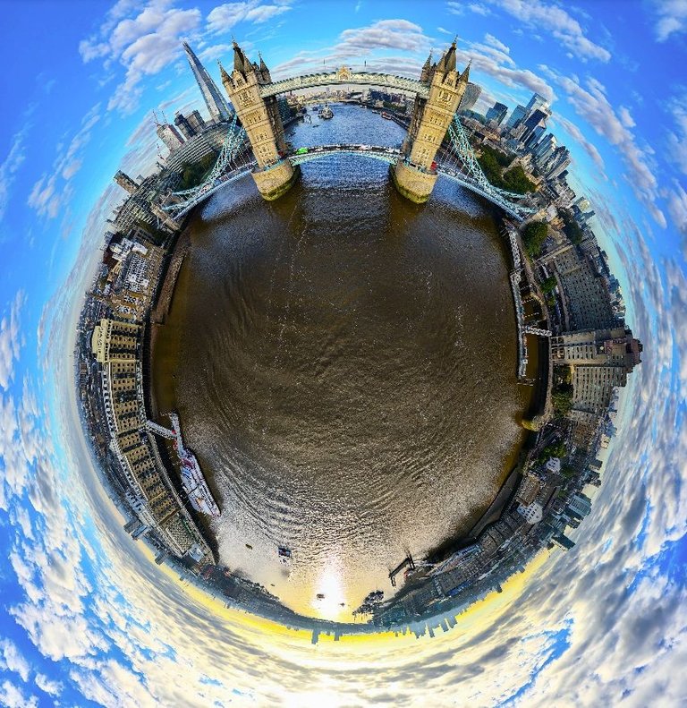 Tower Bridge sunrise planet.jpg