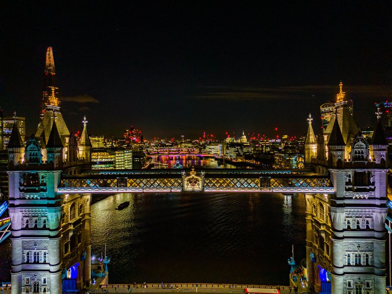 tower bridge night5.jpg