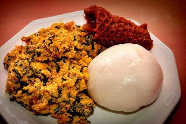 Kemimobuseblog_ HOW TO MAKE POUNDED YAM WITH JUST A BLENDER!.jpeg