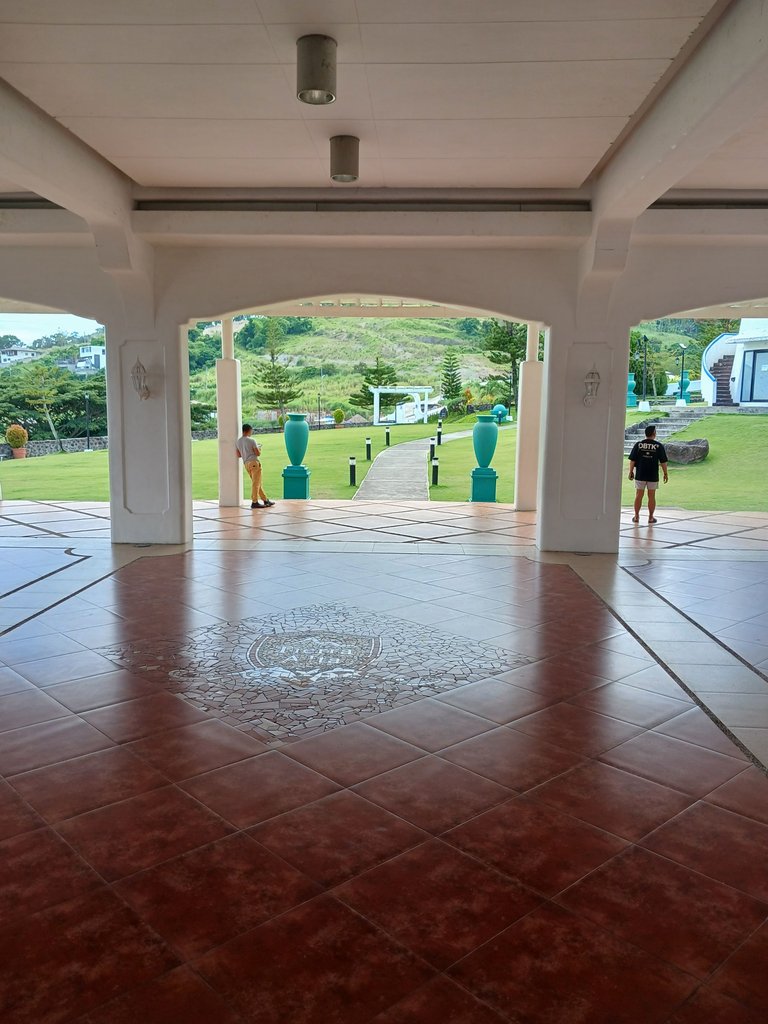 entrance way.jpg