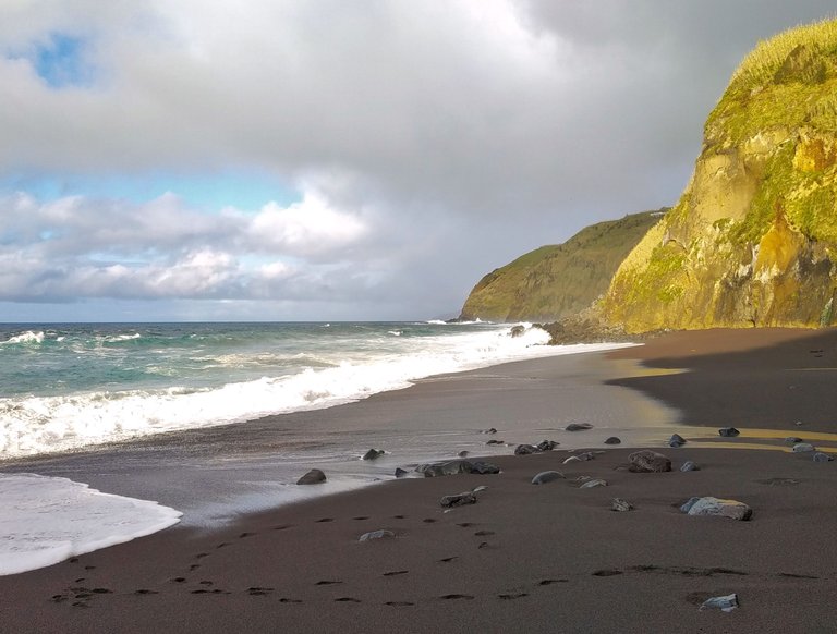 praia do viola.jpg