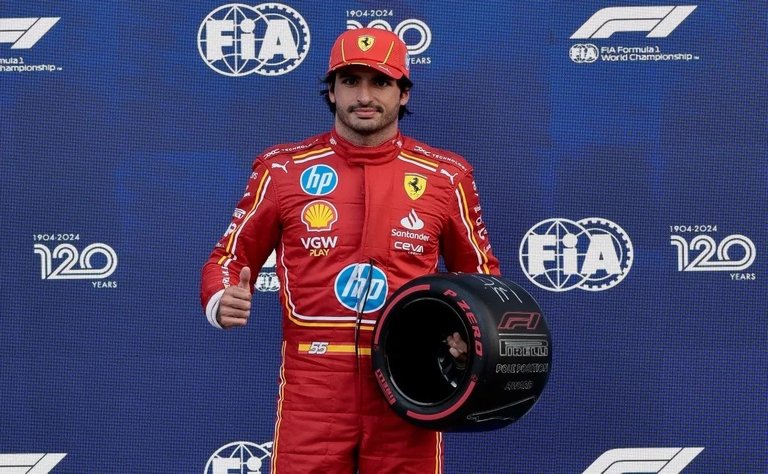 carlos_sainz-pole.jpg_1597830298.jpg