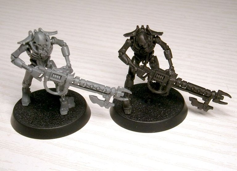 One of the Necrons was happy about the basecoat with Abaddon Black..