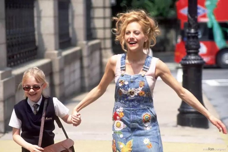 uptown-girls-has-turned-20-v0-8suzqlkutiib1.jpg