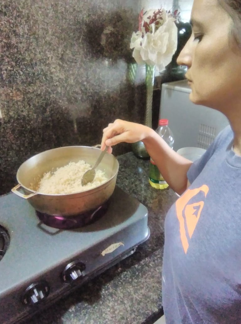 sellando el arroz.jpg