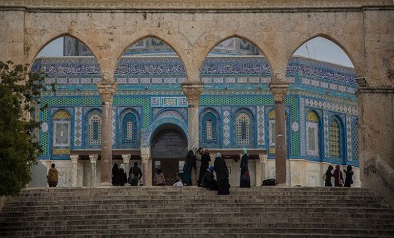 Islamic Arches.jpg