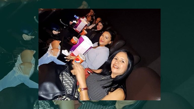 Pasatiempo entre lectura o cine y móvil preferido (1).jpg