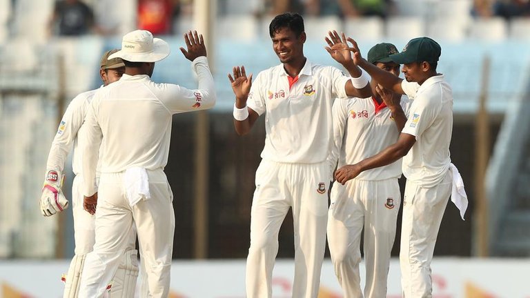 bangladesh-v-australia-2nd-test-day-3_eb0c3d2e-df19-11e8-b6b1-54a396001ae0.jpg