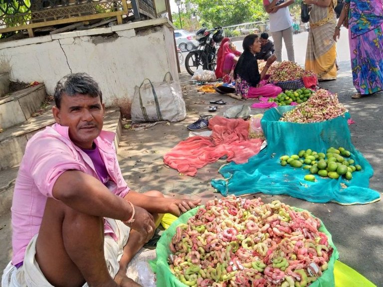 vendor selling Jungle Jalebi.jpg